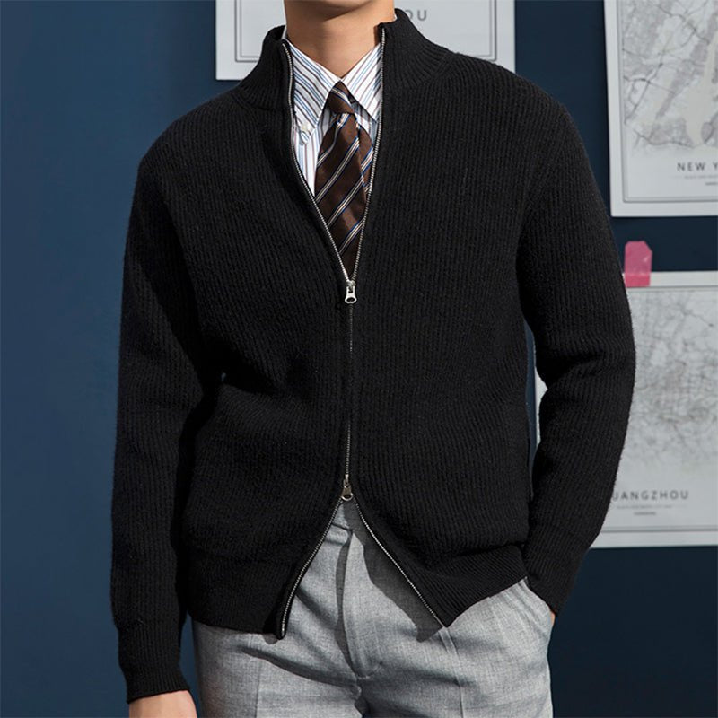 Strickjacke Herren mit feinen Rippen und Stehkragen - Schwarz #Farbe_Schwarz