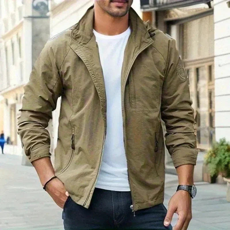 Übergangsjacke Herren mit Stehkragen und Ziptaschen - Khaki #Farbe_Khaki