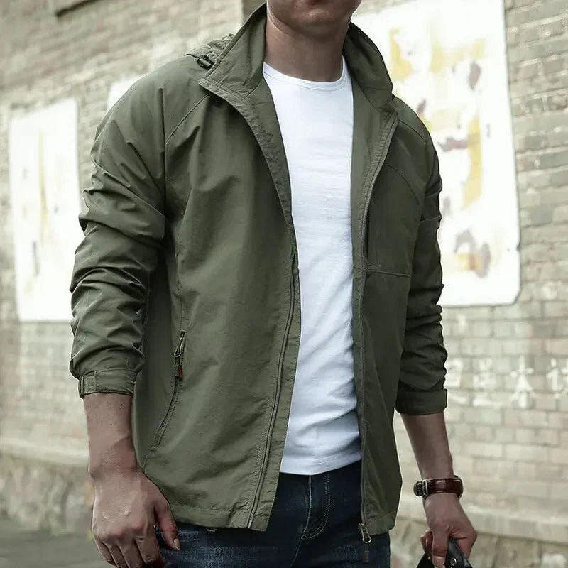 Übergangsjacke Herren mit Stehkragen und Ziptaschen - Olivgrün #Farbe_Olivgrün
